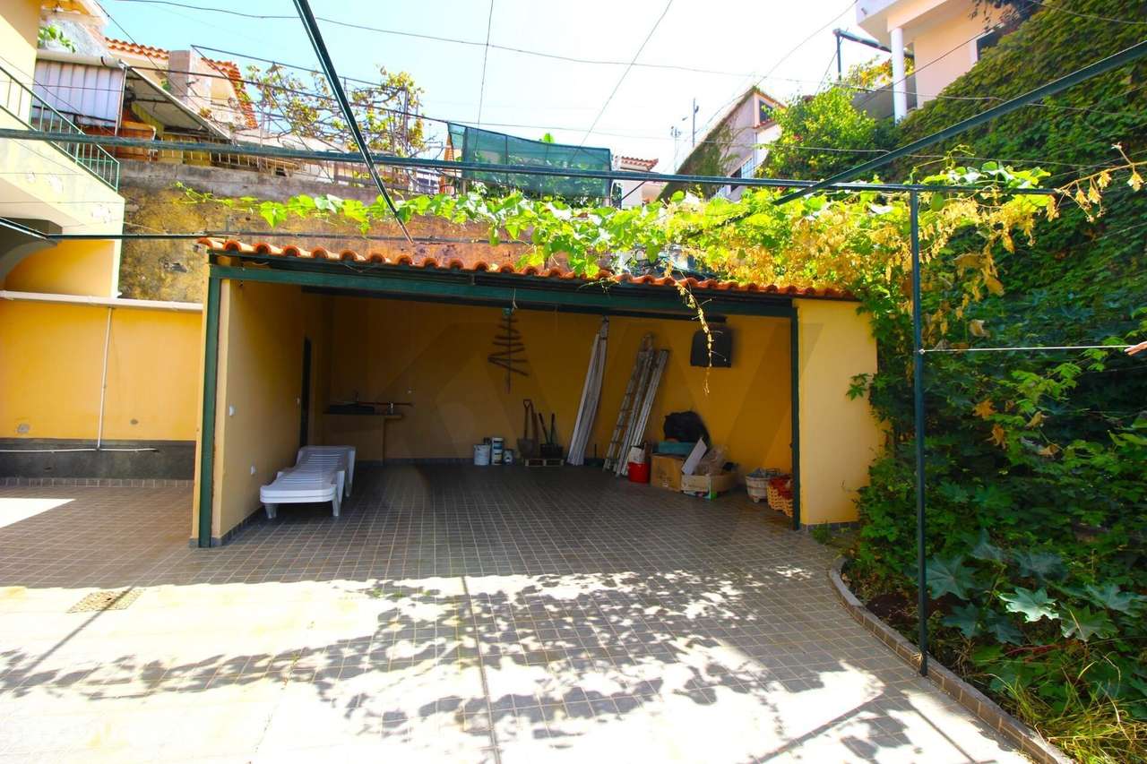 Duas Casas, T9, vista panorâmica, tranquilidade, bom estado conservaçã - Grande imagem: 5/60