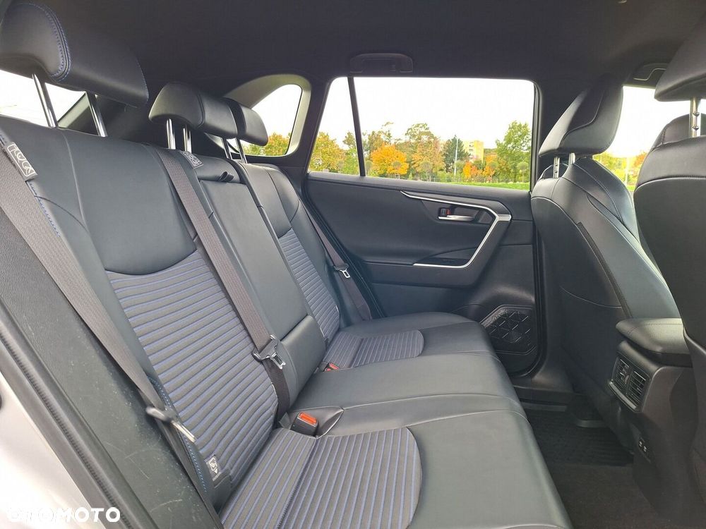 Toyota RAV4 2.5 Hybrid Selection 4x4 - 19
