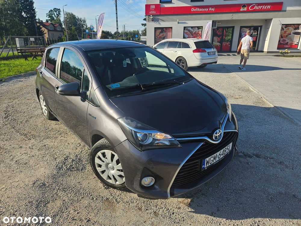 Toyota Yaris Hybrid 100 Premium EU6 - 1