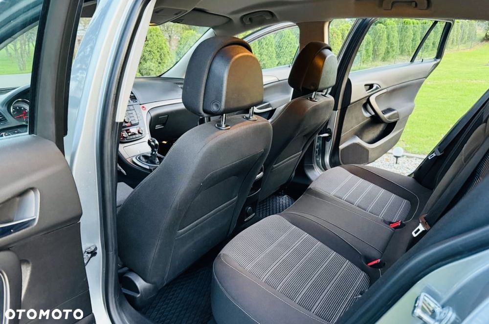 Opel Insignia - 15