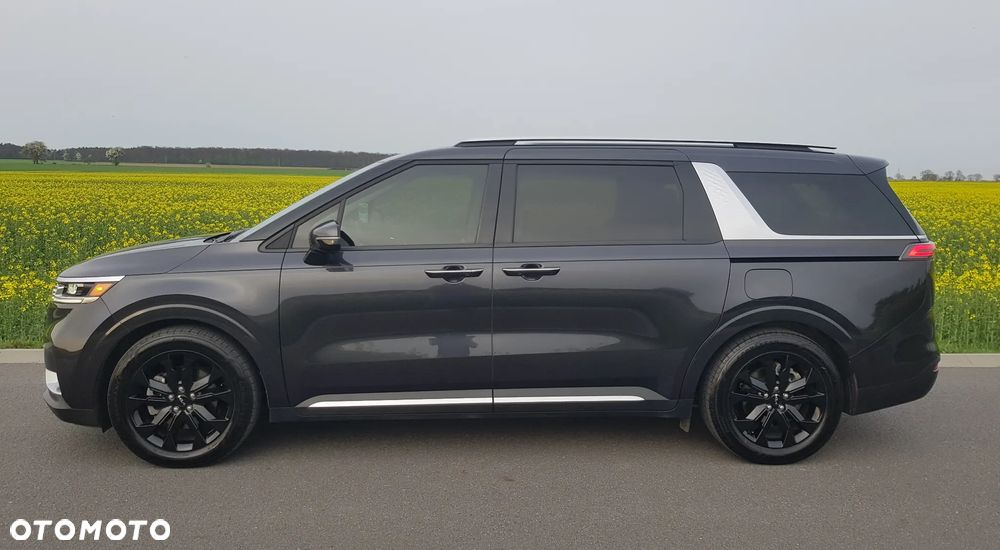 Kia Carnival - 3