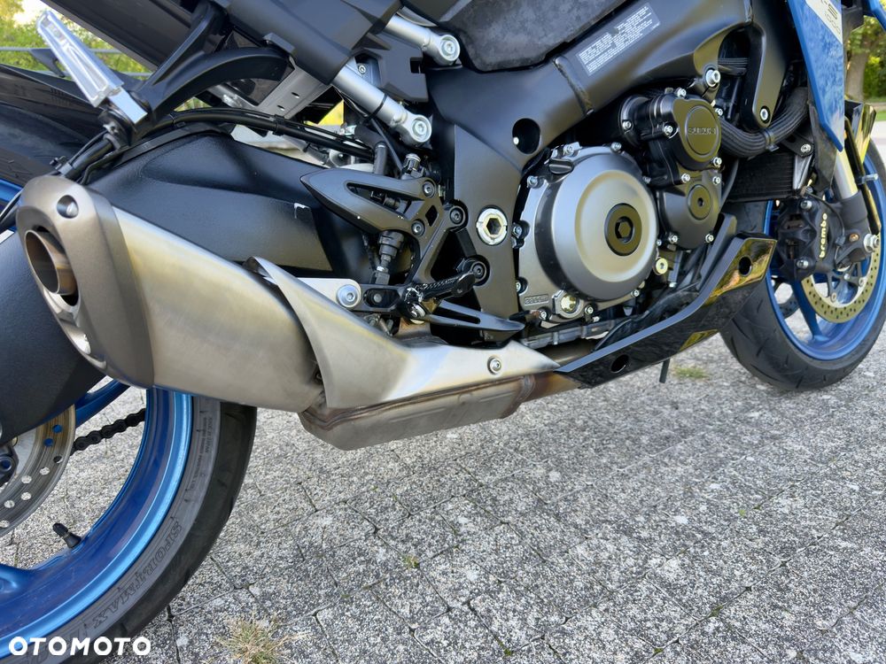 Suzuki GSX 1000 - 10