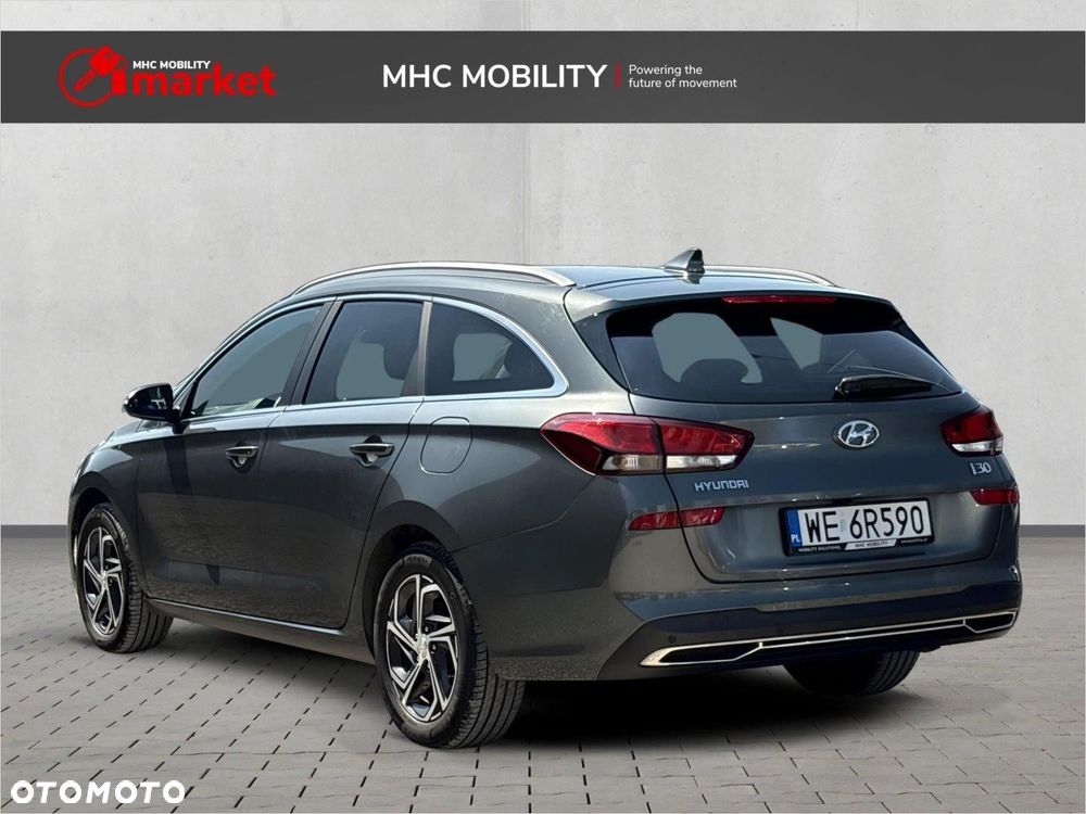 Hyundai i30 1.5 DPI Smart - 4