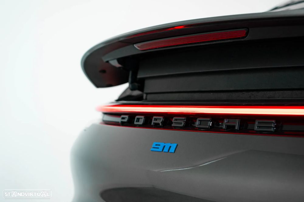 Porsche 911 (992) Carrera 4S Cabriolet PDK - 18