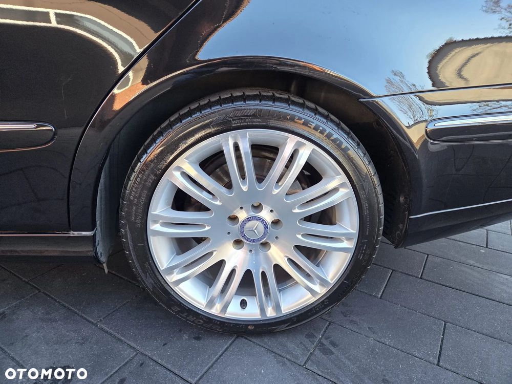 Mercedes-Benz Klasa E - 23