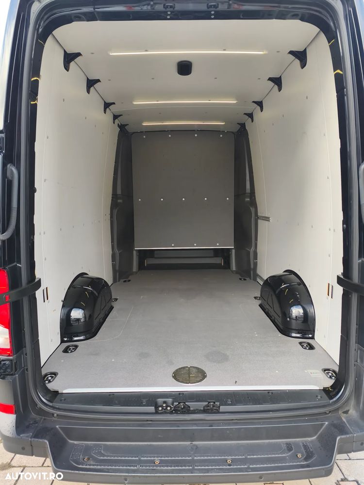 Volkswagen Crafter - 9