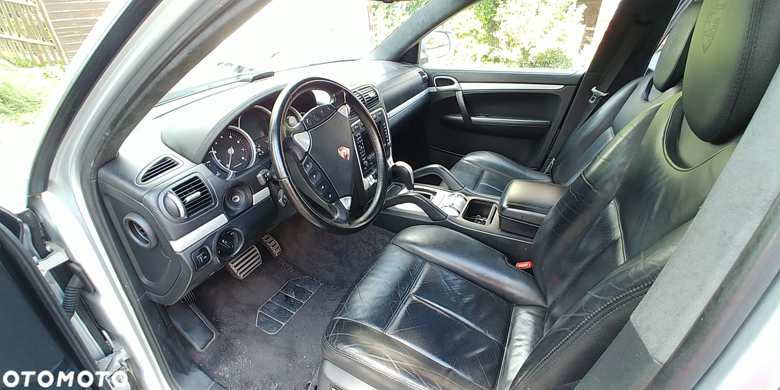 Porsche Cayenne Turbo - 10