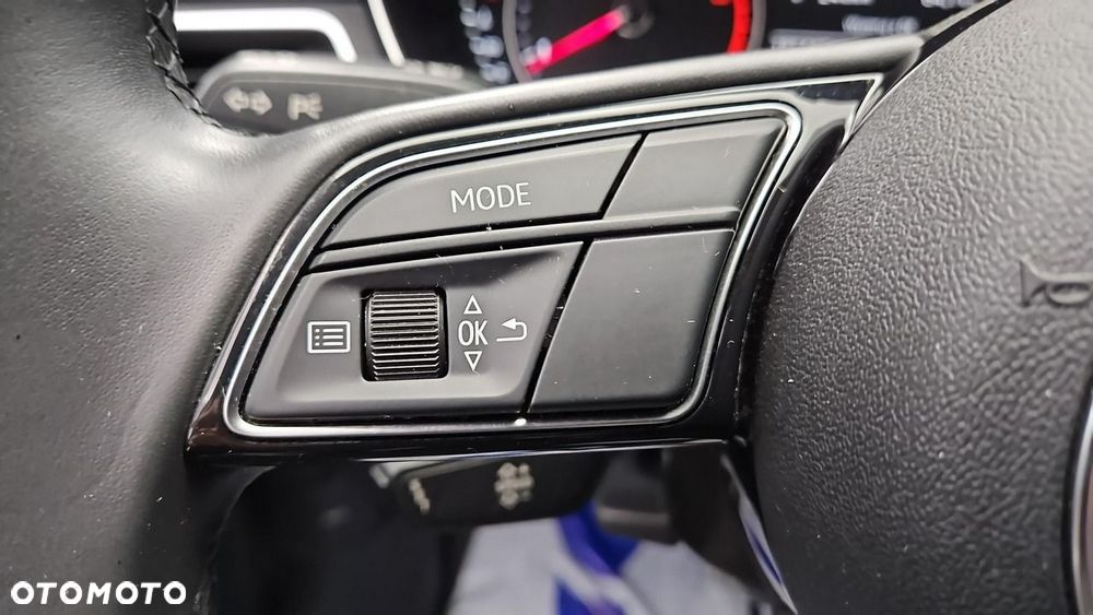 Audi A4 Limousine - 16