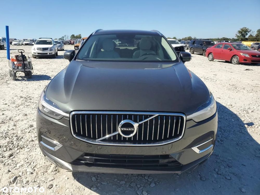 Volvo XC 60 - 6