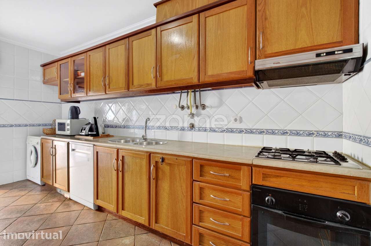 Novo Preço- Apartamento T3- Nazaré todo mobilado C/ Lugar de garage... - Grande imagem: 5/23