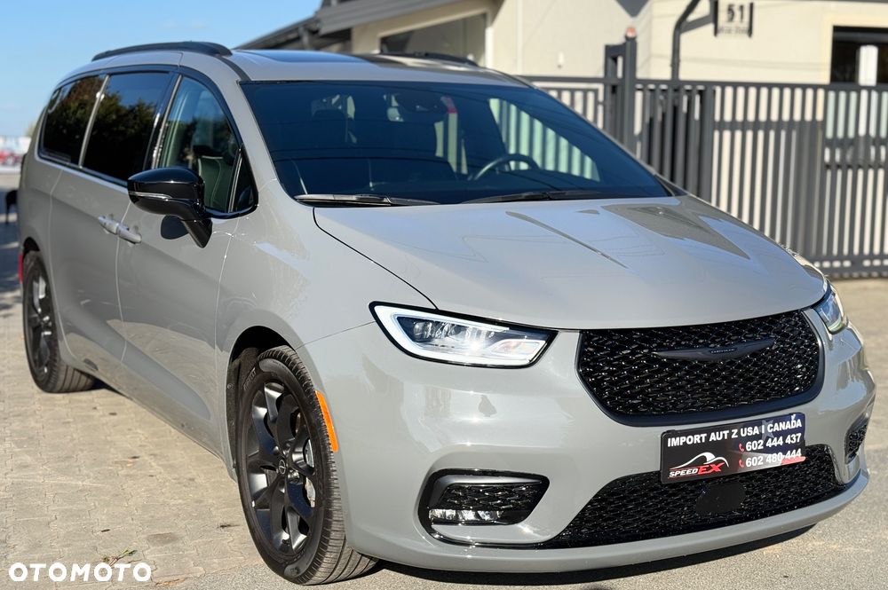 Chrysler Pacifica - 5