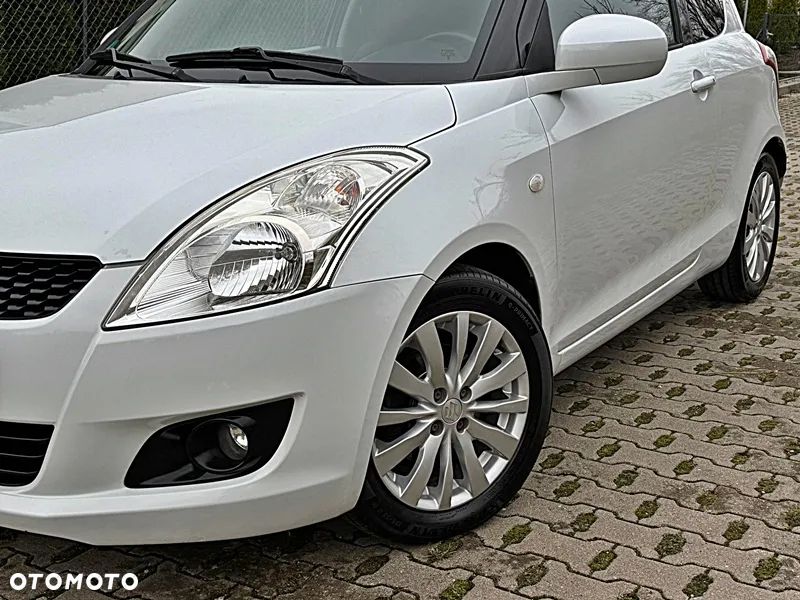 Suzuki Swift 1.2 Premium - 25
