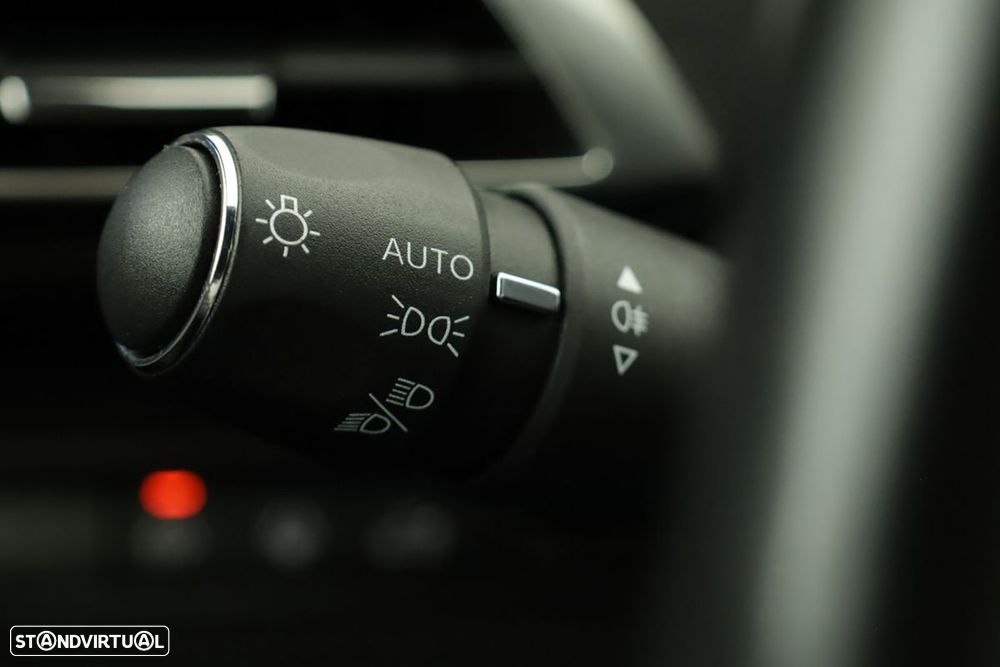 Peugeot 3008 1.2 Hybrid GT e-DCS6 - 17