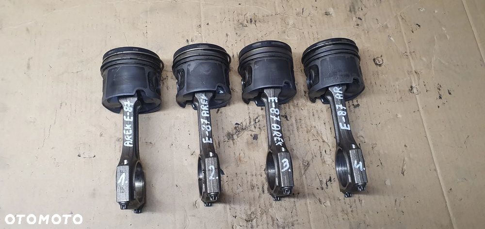 Tłok korbowód BMW I E81 E87 Lift 2.0D N47D20A - 1