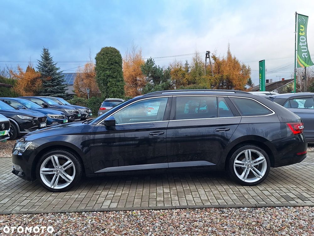 Skoda Superb 2.0 TDI DSG Style - 11