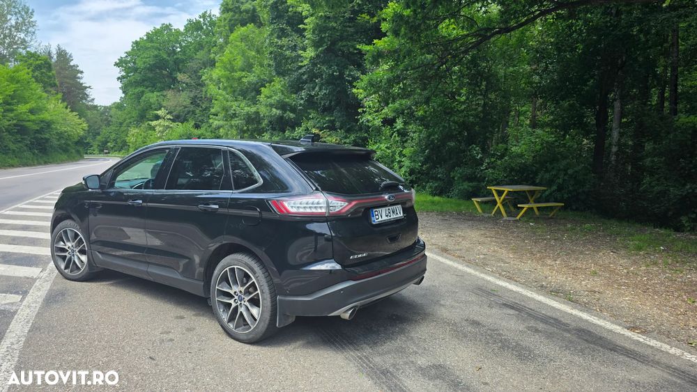Ford Edge 2.0 TDCi Powershift Titanium - 4