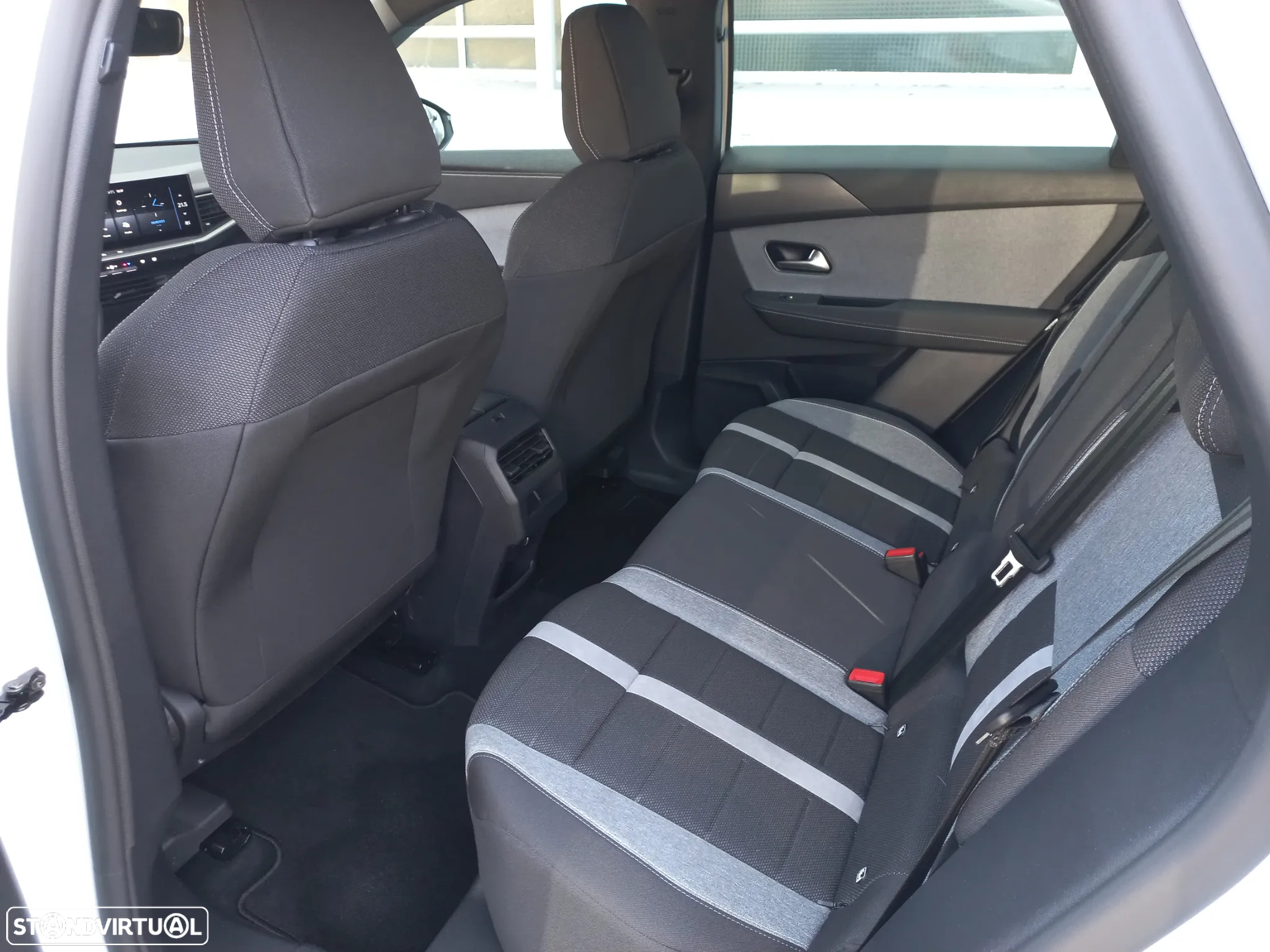 Opel Grandland 1.2 Hybrid GS eDCT - 16