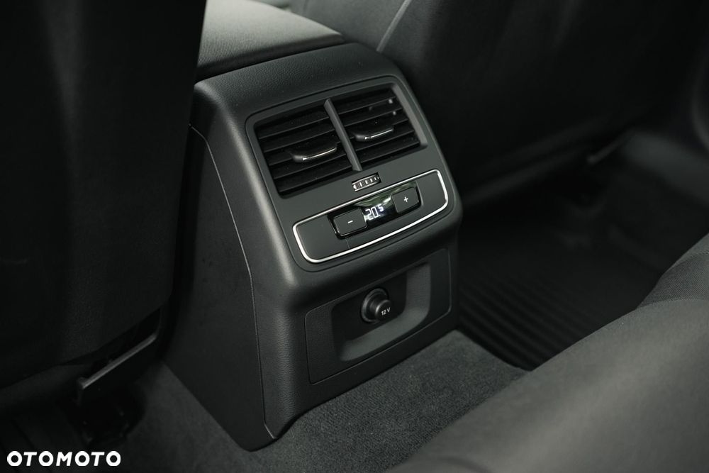 Audi A4 Allroad - 35