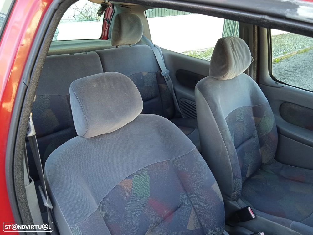 Renault Clio 1.4 RTi - 4