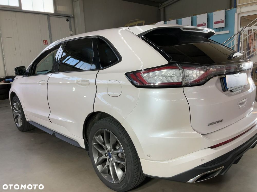 Ford Edge 2.0 TDCi Bi-Turbo 4x4 ST-LINE - 5
