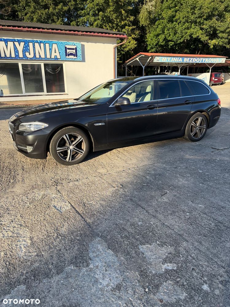 BMW Seria 5 525d - 3