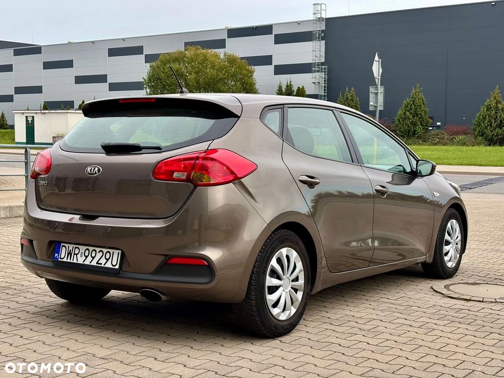 Kia Ceed 1.4 CVVT Attract Plus - 5
