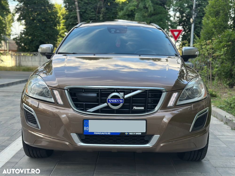 Volvo XC 60 D5AWD R-Design - 18