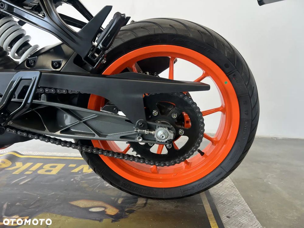 KTM RC 125 - 13