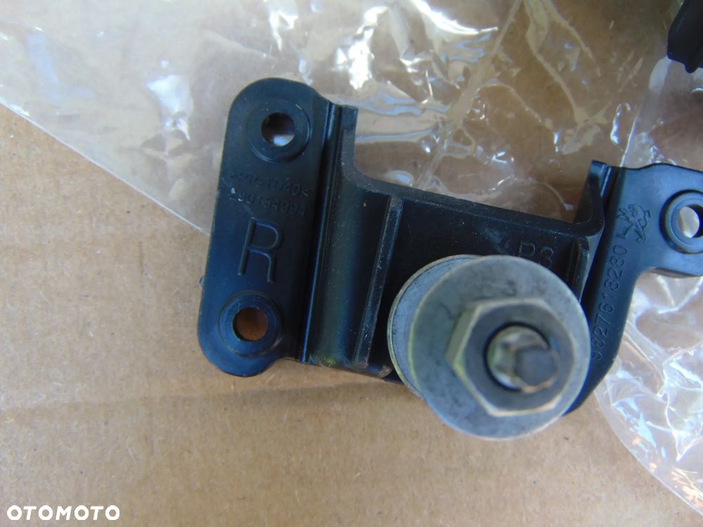 Zestaw naprawczy reflektora PEUGEOT 208 II/2008 II 2019+ 1656169480 - 2