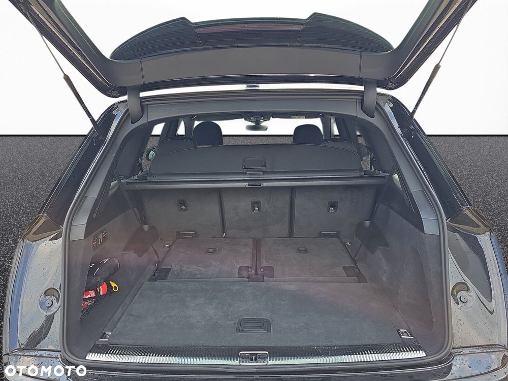 Audi Q7 - 32