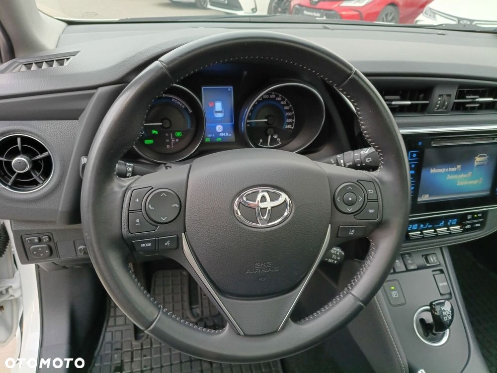 Toyota Auris - 12