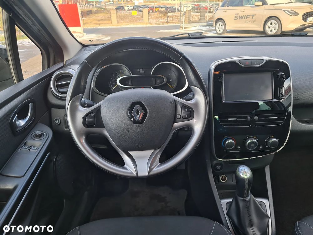 Renault Clio 1.2 16V Limited - 8
