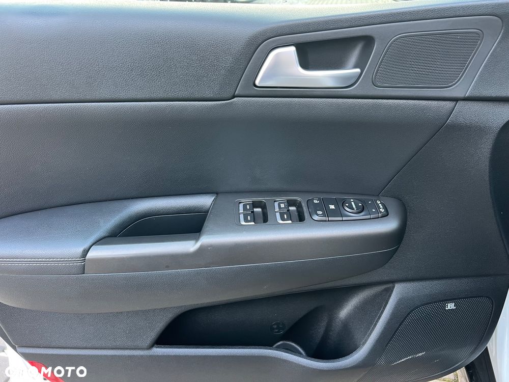 Kia Sportage 1.6 GDI 2WD Black Edition - 24