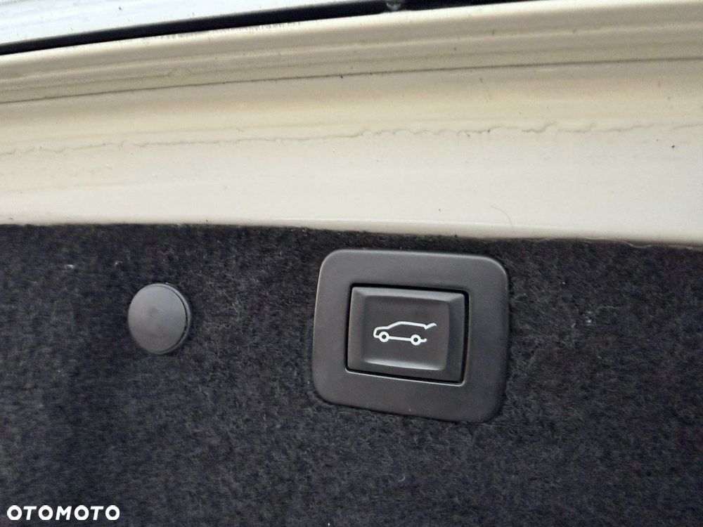 Opel Insignia - 28
