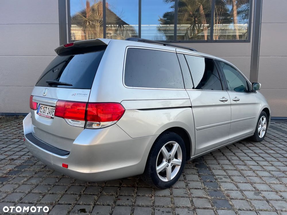 Honda Odyssey 3.5 LX - 25
