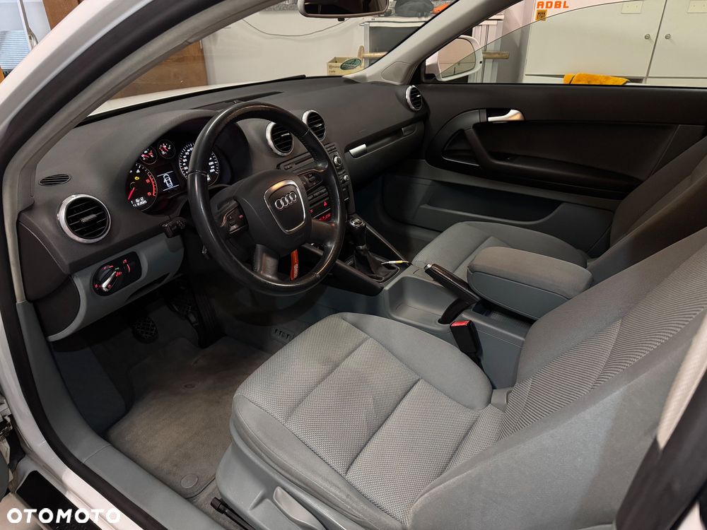 Audi A3 3-drzwiowe 2.0 TDI Ambition - 9