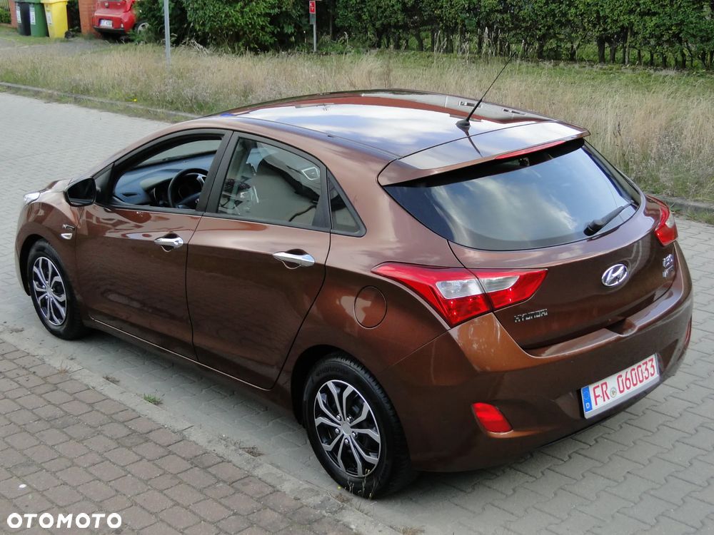 Hyundai i30 1.4 CRDi Premium - 5