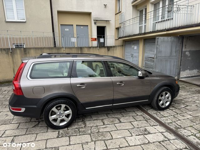 Volvo XC 70 - 4