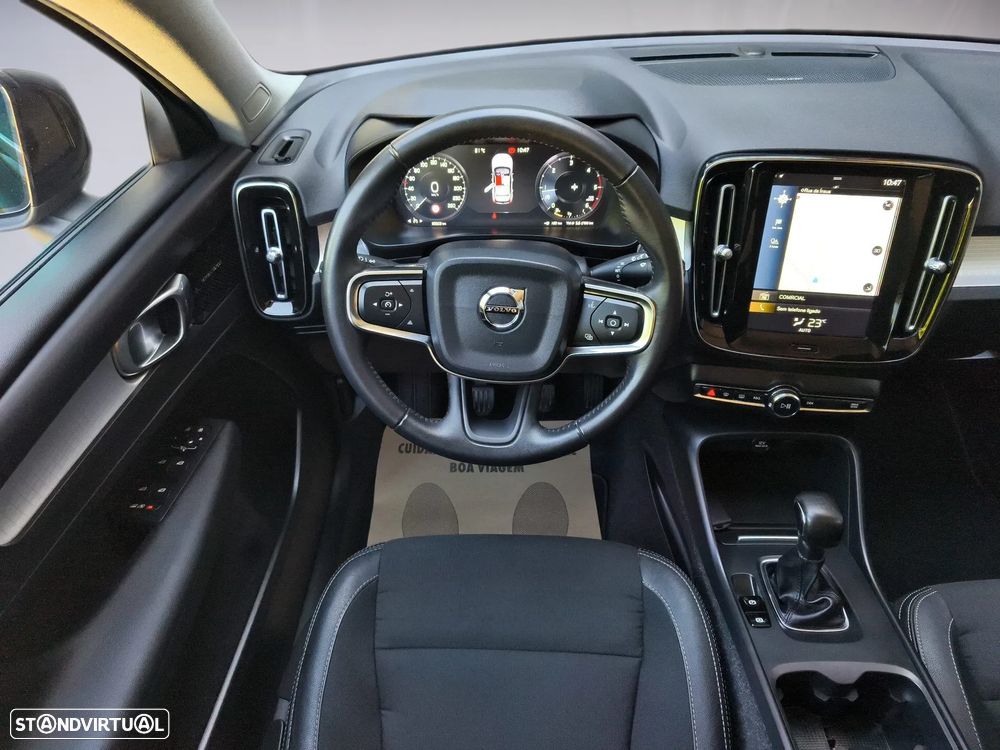 Volvo XC 40 2.0 D3 Momentum Plus - 8