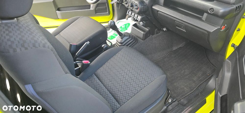 Suzuki Jimny 1.5 ALLGRIP Comfort - 23