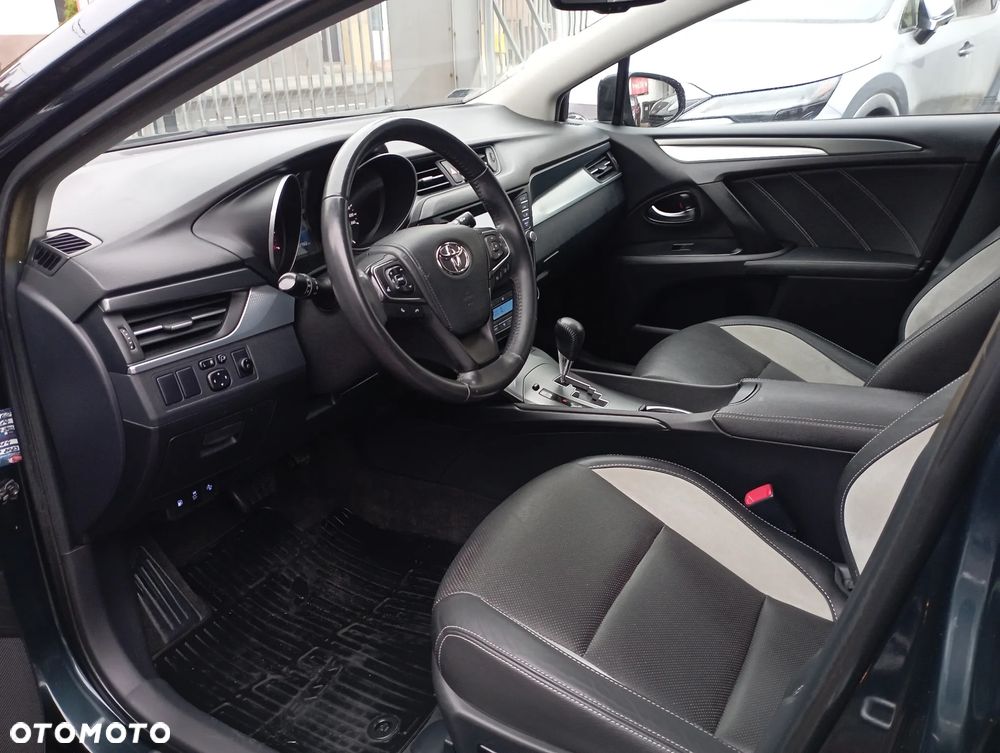 Toyota Avensis 1.8 Prestige MS - 7