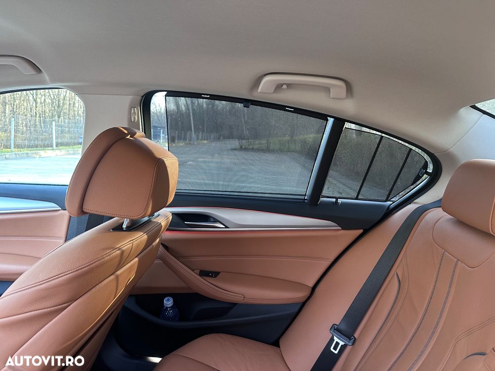 BMW Seria 5 530i xDrive AT - 11