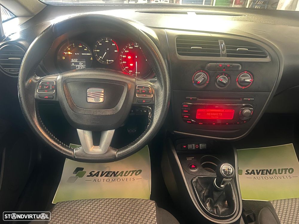 SEAT Leon 1.6 TDI ECOMOTIVE Sport Start/Stop - 10
