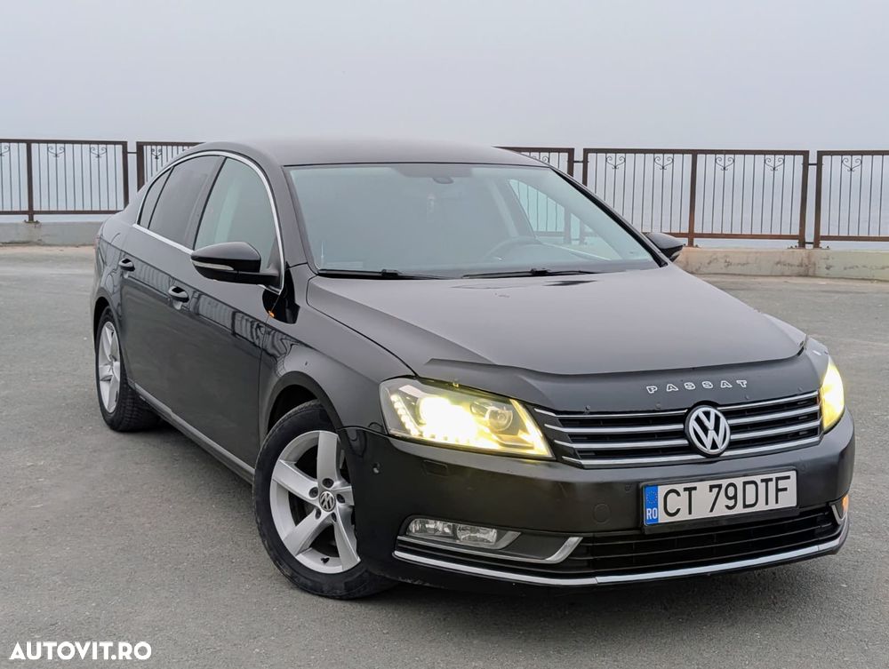 Volkswagen Passat 2.0TDI Highline DPF DSG - 1