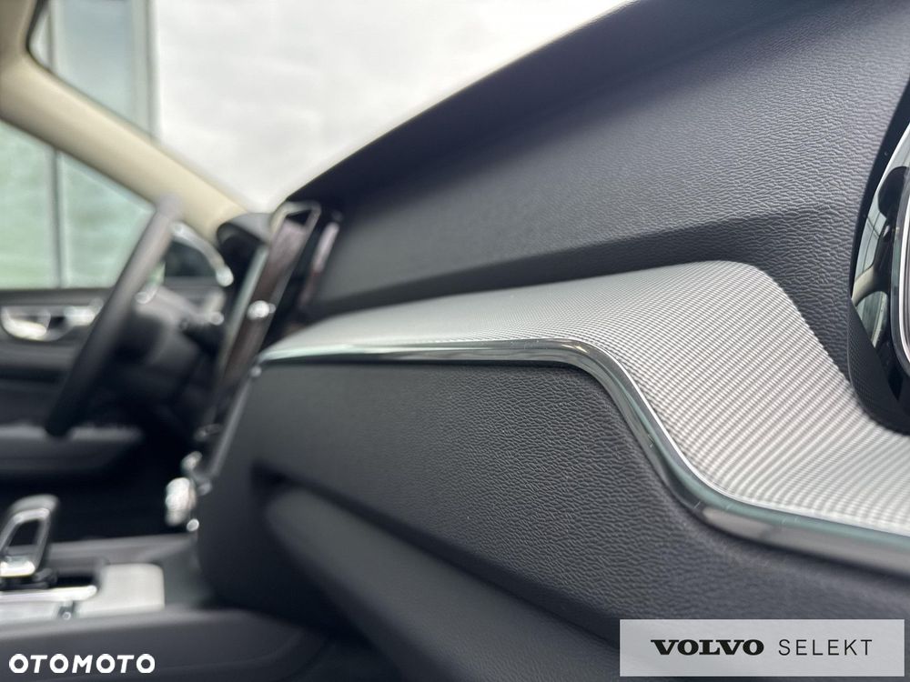 Volvo XC 60 - 31