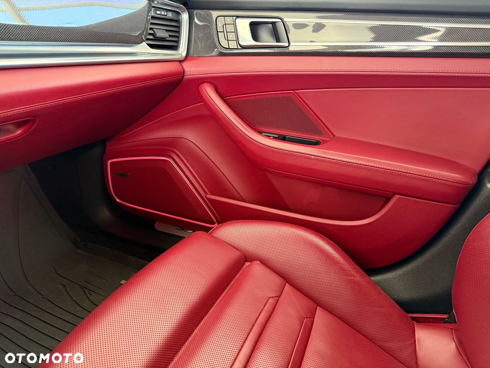 Porsche Panamera - 28