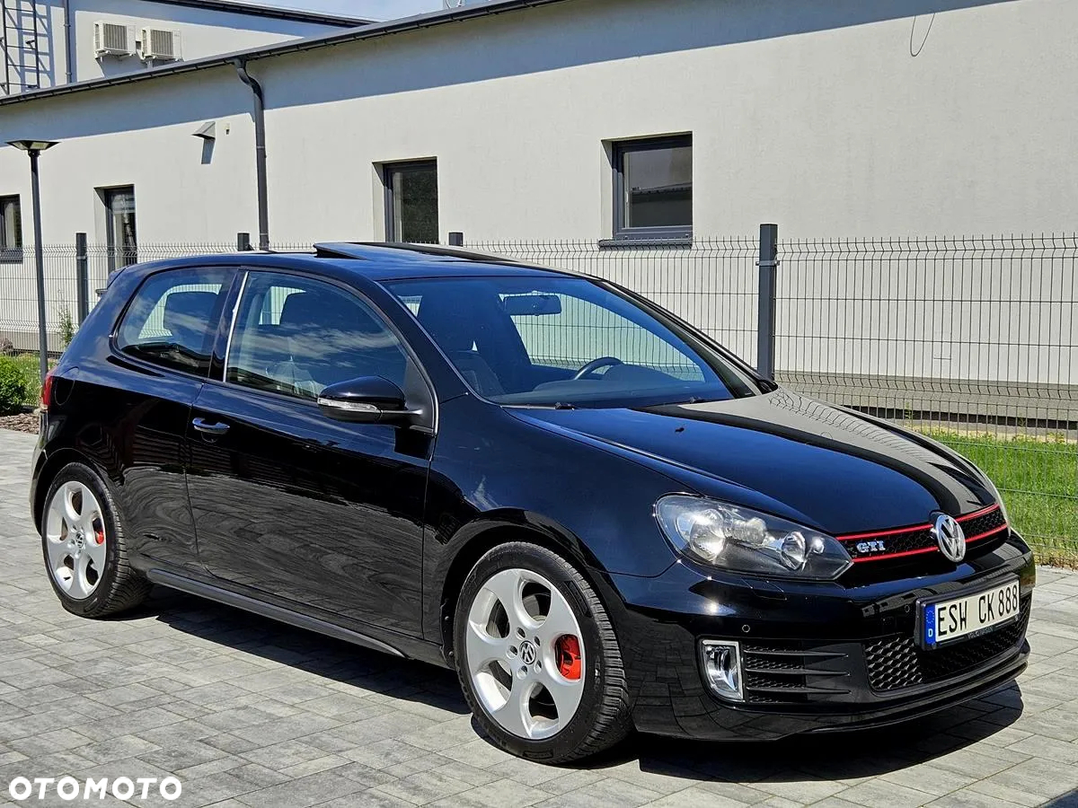 Volkswagen Golf VI 2.0 TSI GTI - 14
