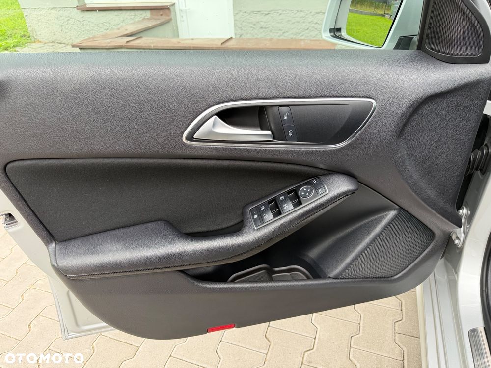 Mercedes-Benz Klasa A 180 Style - 17