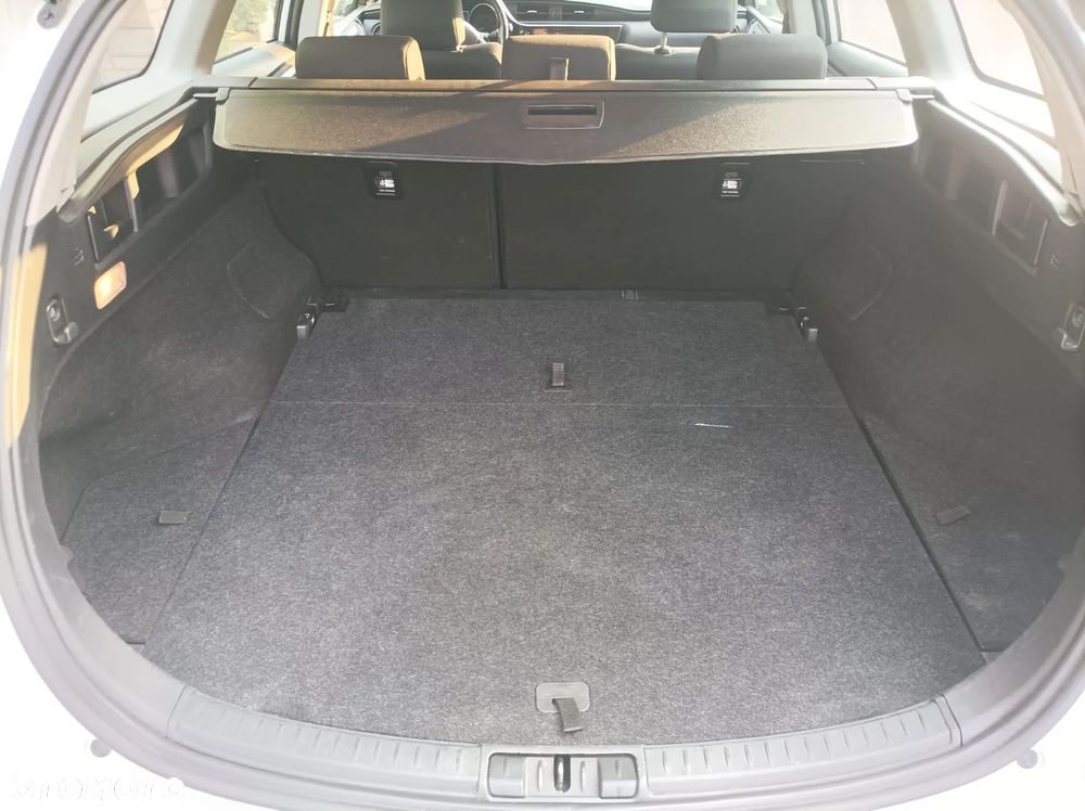 Toyota Auris 1.6 D-4D Comfort - 10
