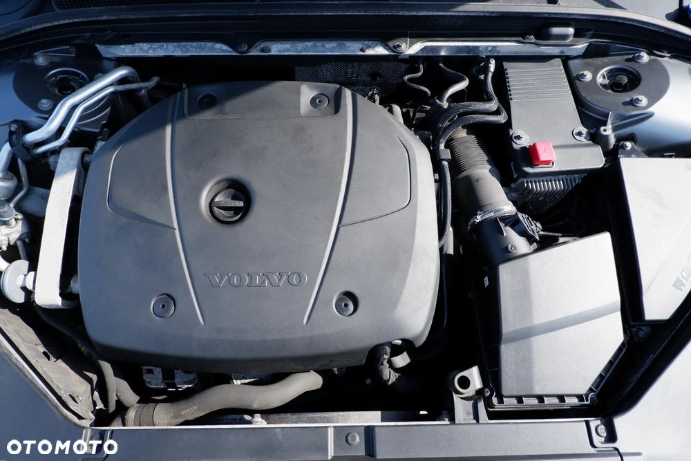 Volvo V90 T5 Geartronic R Design - 36